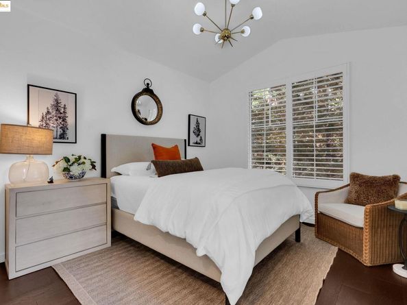 180 Caldecott 314, Oakland CA 94618
