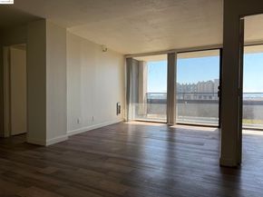 801 Franklin St 902, Oakland CA 94607