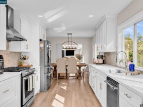 327 Mt Washington Way, Clayton CA 94517