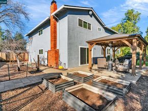 327 Mt Washington Way, Clayton CA 94517