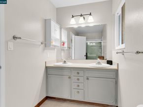 327 Mt Washington Way, Clayton CA 94517