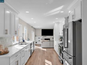 327 Mt Washington Way, Clayton CA 94517