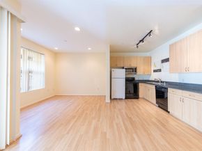 1121 40th St 3202, Emeryville CA 94608
