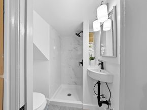 1875 9Th Ave, San Francisco CA 94122