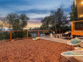 582 Euclid Ave, Berkeley CA 94708