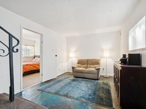 10768 Sheldon St, Oakland CA 94605