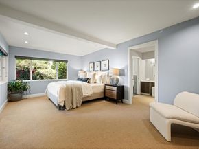 6611 Ascot Dr, Oakland CA 94611