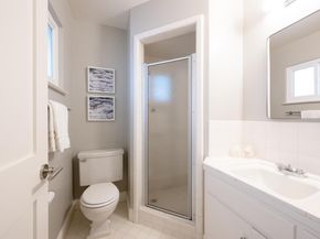 6611 Ascot Dr, Oakland CA 94611