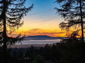 6611 Ascot Dr, Oakland CA 94611
