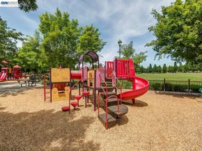 3240 Maguire Way 318, Dublin CA 94568