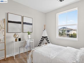 3240 Maguire Way 318, Dublin CA 94568