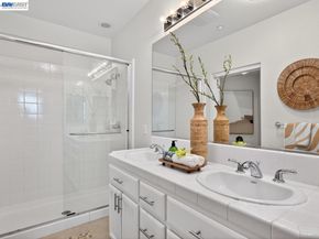 3240 Maguire Way 318, Dublin CA 94568