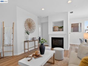 3240 Maguire Way 318, Dublin CA 94568