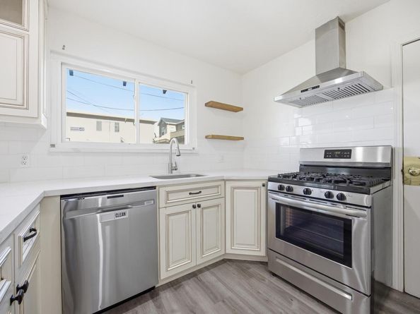 3511 Gray Street, Oakland CA 94601