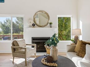 4852 Starflower Dr, Martinez CA 94553