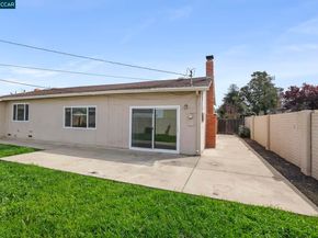 1515 Thornwood Dr, Concord CA 94521