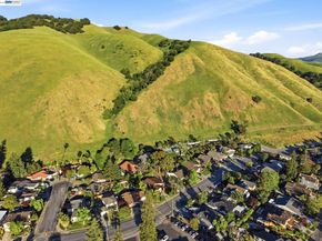 38590 Canyon Heights Dr, Fremont CA 94536