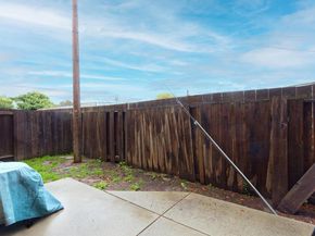 10 Leighty Ct 5, Hayward CA 94541