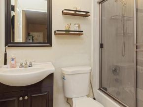 10 Leighty Ct 5, Hayward CA 94541