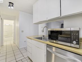 29300 Dixon St 207, Hayward CA 94544