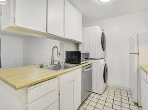 29300 Dixon St 207, Hayward CA 94544