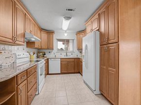 6364 Honeysuckle Dr, Newark CA 94560