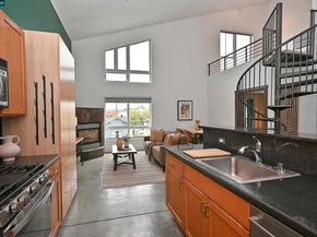 675 8Th Street 15, Oakland CA 94607