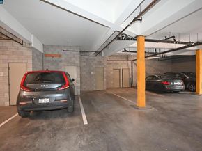 675 8Th Street 15, Oakland CA 94607