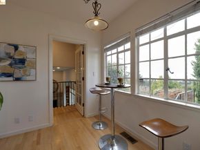 6344 Snake RD, Oakland CA 94611