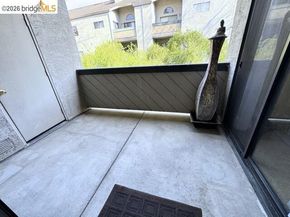 1256 Stanhope Ln 254, Hayward CA 94545