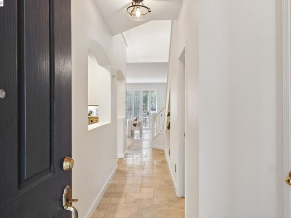 23158 Canyon Terrace Dr, Castro Valley CA 94552