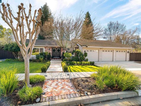 614 Thornhill Rd, Danville CA 94526