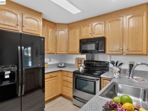 7800 Woodren Ct, Dublin CA 94568