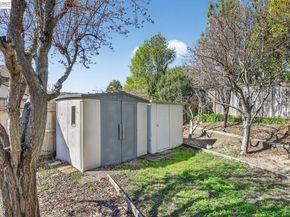 7800 Woodren Ct, Dublin CA 94568
