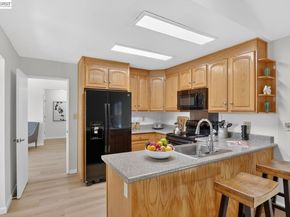 7800 Woodren Ct, Dublin CA 94568