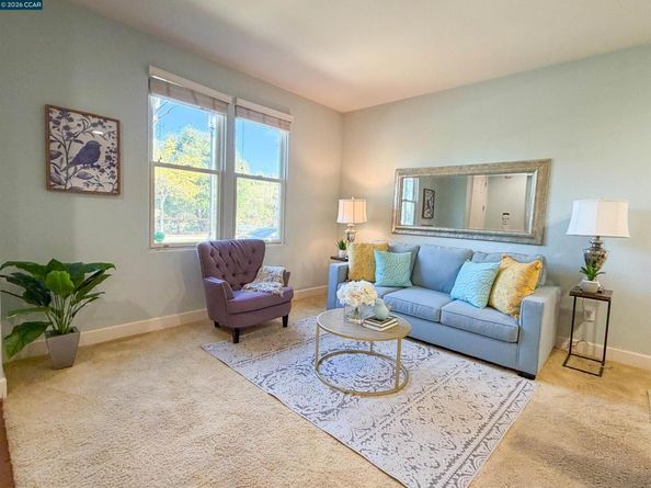 3198 S Front St, Hercules CA 94547