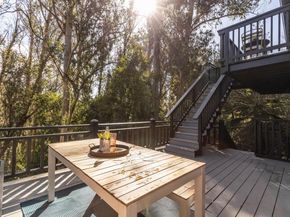 6931 Pinehaven Rd, Oakland CA 94611