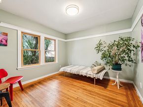 1066 Bayview Ave, Oakland CA 94610