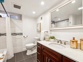 4037 Rusting Ave, Oakland CA 94605