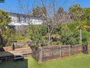 4037 Rusting Ave, Oakland CA 94605