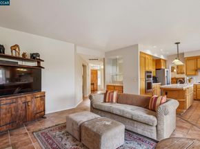 105 Crow Pl, Clayton CA 94517