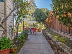 105 Crow Pl, Clayton CA 94517