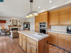 105 Crow Pl, Clayton CA 94517