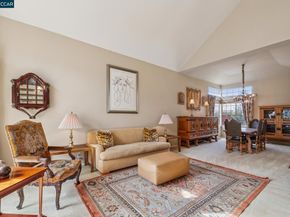 105 Crow Pl, Clayton CA 94517