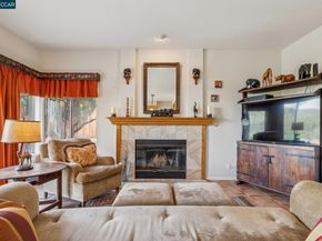 105 Crow Pl, Clayton CA 94517