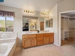 105 Crow Pl, Clayton CA 94517