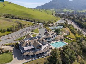 105 Crow Pl, Clayton CA 94517