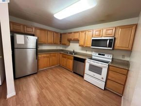 16006 E 14Th St 213, Ashland CA 94578