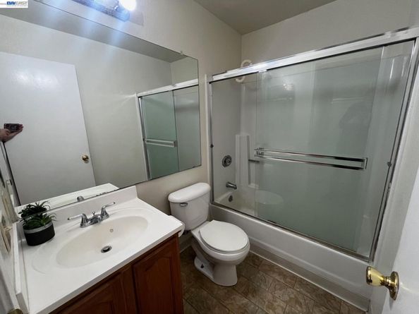 16006 E 14Th St 213, Ashland CA 94578