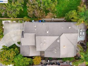 38393 Amaryllis Pl, Newark CA 94560